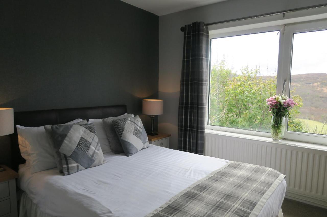 Ben Loyal Hotel Tongue Bagian luar foto
