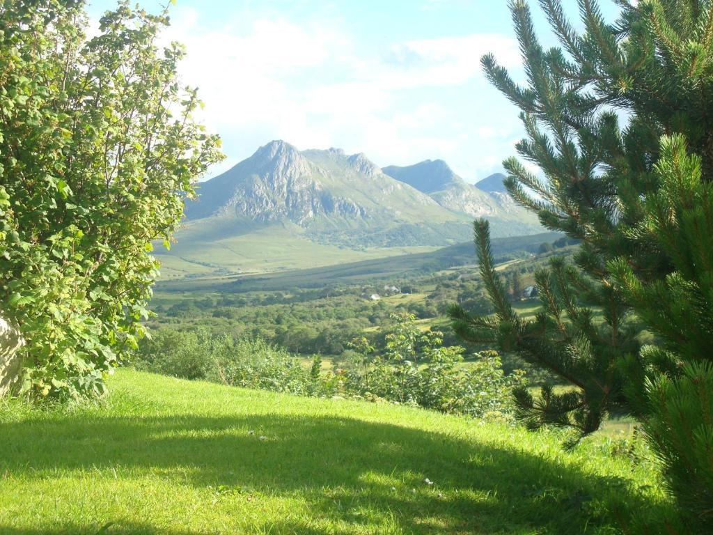 Ben Loyal Hotel Tongue Bagian luar foto